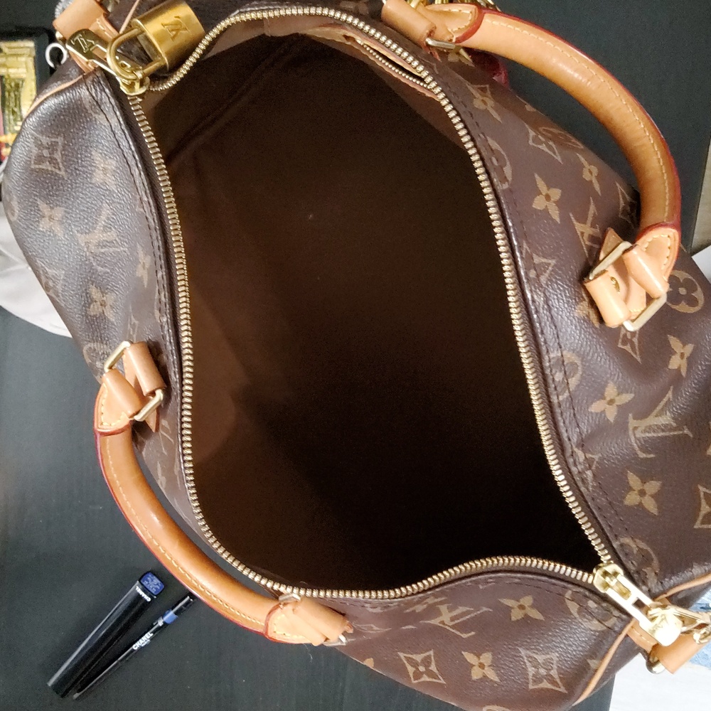 Louis Vuitton Monogram Speedy Bandouliere 35 - Picture 7 of 10